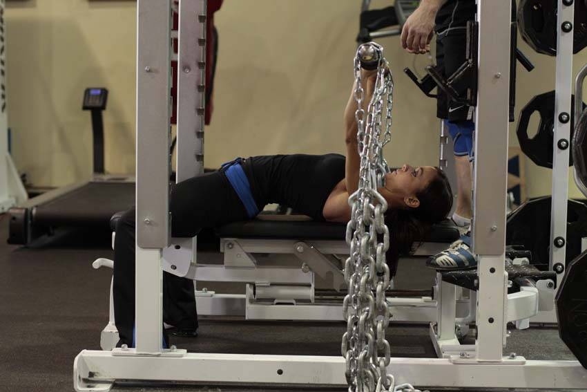 Bench Press with Chains