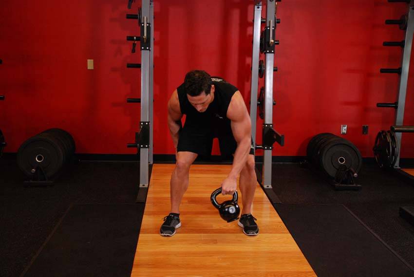 Kettlebell Figure 8
