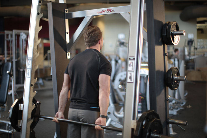 Smith Machine Behind the Back Shrug